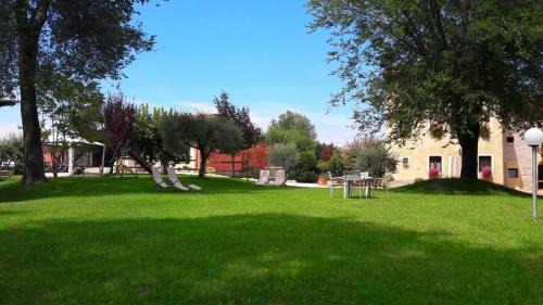 Monzambano House | Experience Al Torcol Agriturismo: Pet-Friendly Retreat