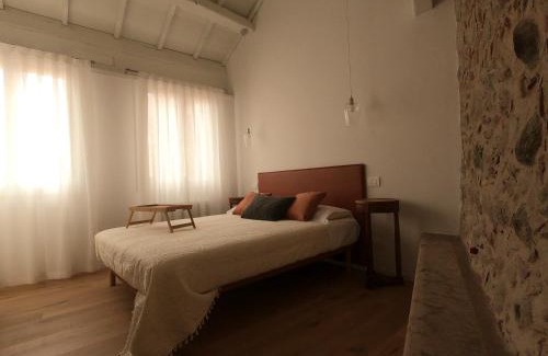 Bassano del Grappa Apartment | Stellar Al Vecchio Porto: Top-Rated Stay with Restaurant