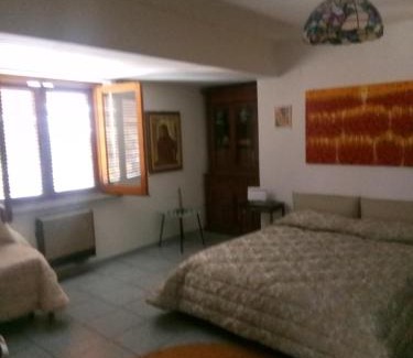 Vibo Valentia Apartment | Al Vecchio Studio: Guest Rated 9.5, Pet-Friendly Escape