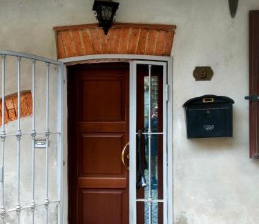 Montemagno House | Guest Rated 10/10 at Al Vicolo Uno - Pet and Child Friendly