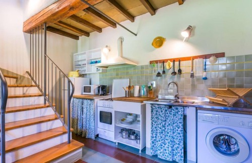 Marradi House | Experience Al Volo del Nibbio with Lake Views & Pool