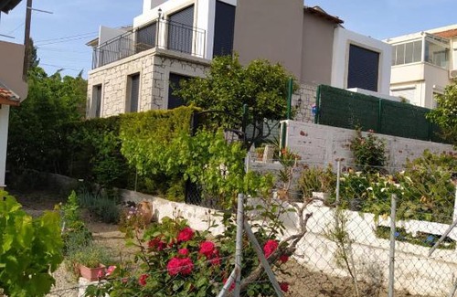 Alacati Villa | Discover Alaçatı's Family-Friendly Villa in Sakızlar Region