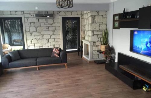 Alacati Villa | Discover Alaçatı's Family-Friendly Villa in Sakızlar Region