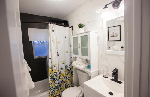 South Jamaica Apartment | Cozy Alafia Home Near JFK - Family-Friendly Retreat