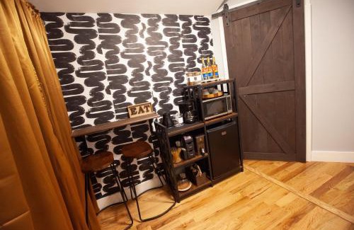 South Jamaica Apartment | Cozy Alafia Home Near JFK - Family-Friendly Retreat