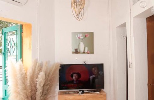 Yen Phu Apartment | Budget-Friendly Stay at Alahome VM2 with Hot Tub Access