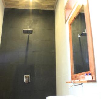 Senggigi Hotel | Beachfront Retreat at Alam Mimpi Hotel with Pool & Breakfast