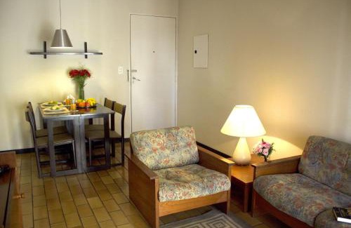 Cerqueira Cesar Apartment | Family-Friendly Alameda Apart Hotel with Hot Tub Access