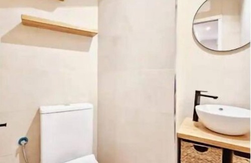 Ensanche Centro Apartment | Elegant Alameda Colón by HDC Apartments with Spa & Kitchen
