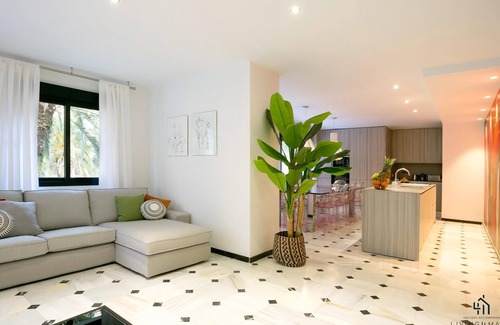 Ensanche Centro Apartment | Experience Comfort at Living4malaga Alameda Colon Hotel