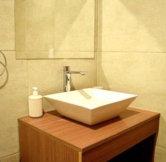 Villa Carlos Paz Hotel | Discover Alamo Hotel: Oceanfront Escape with Pool Access