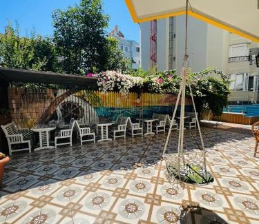 Alanya Hotel | Discover Alanya Queen Apart Otel with Oceanfront Amenities