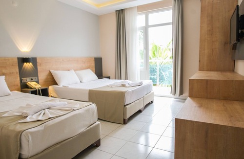 Alanya Resort | Discover Alanya Risus Park Hotel with Ocean View & Spa
