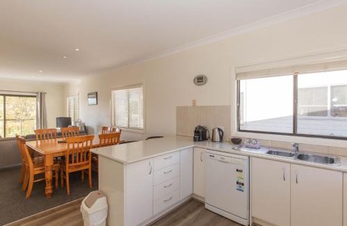 Jindabyne House | Child-Friendly Retreat at Alaska 2, Poley Cow Lane