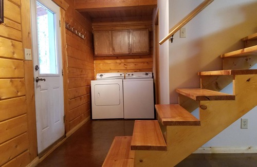 North Pole House | Experience Alaska Aurora Adventures: Premier Northern Lights Cabin