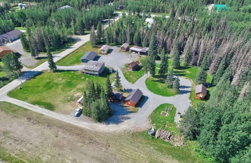 Sterling Cabin | Cozy Cabin #9: Pet-Friendly Escape Near the River