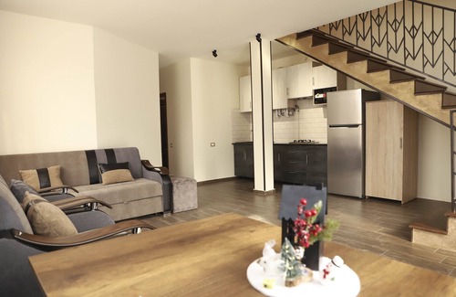 Tsaghkadzor House | Exceptional Alaska Resort Deluxe Cottage with Pool & Spa