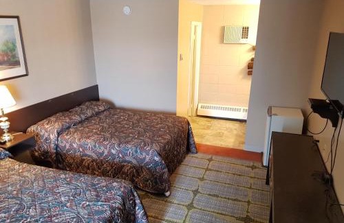 Fox Creek Hotel | Alaskan Motel