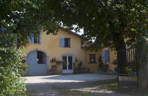 Ossages House | Eco-Friendly Retreat at Alaudy Vacances - 4-Star Gîtes