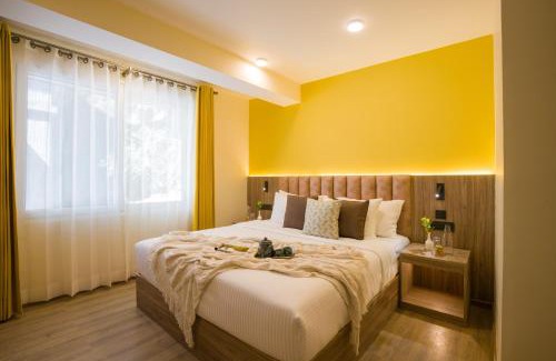 Bemloi Apartment | Relaxing 1 BHK with Balcony & Scenic Views - Alaya Stays