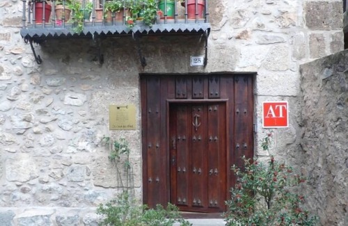 Anguiano Apartment | Guest Rated 10/10: Albín Apartment with Pool & Spa