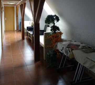 Gemarkung Laufen an der Eyach Hotel | Welcoming Alb Hotel Schalksburg: Pet-Friendly & Family-Oriented