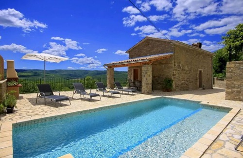 Sveti Bartol Villa | Alba Holiday Residence: Pet-Friendly Family Retreat