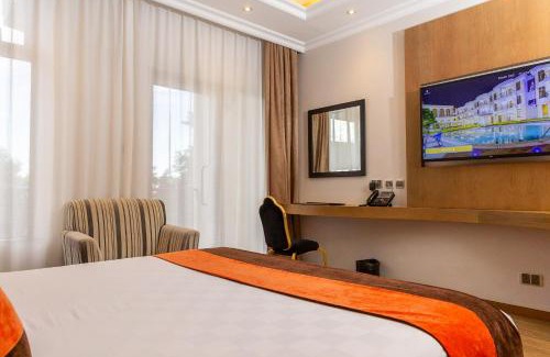 Meru Hotel | Discover Alba Hotel Meru: Beachfront Bliss & Spa Retreat