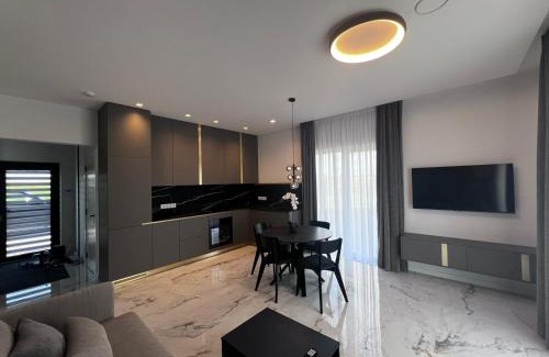 Palanga House | AlbaBlanco: Family-Friendly Retreat with High Guest Ratings