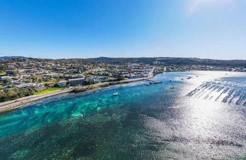 Merimbula Resort | Elegant Albacore Apartments with Ocean Views & Pool Access