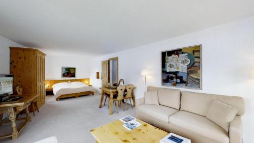 Silvaplana Apartment | Discover Albana 212/215: A Family-Friendly Getaway