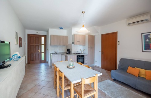 Isola Albarella House | Albarella V3: Oceanfront Oasis with Pool & Family Amenities