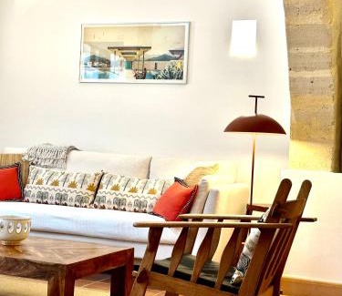 Birgi Vecchi House | Unforgettable Albaria: Pet Friendly with Private Beach Access