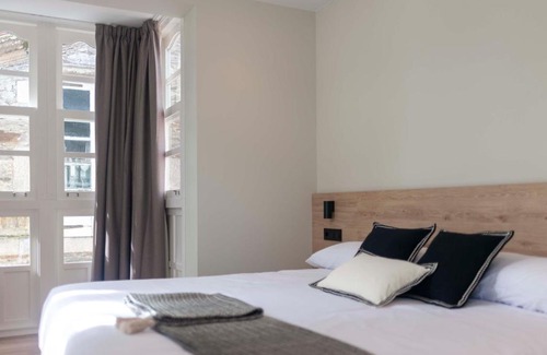 Pontedeume Hotel | Inviting Albatros: Pet-Friendly Retreat with Top Amenities