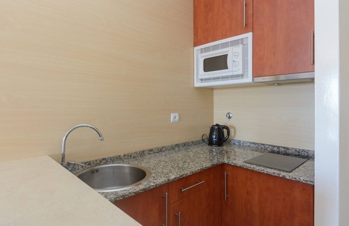 Salou City Centre Apartment | Ocean View Albatros Estudio with Pool & Spa Amenities