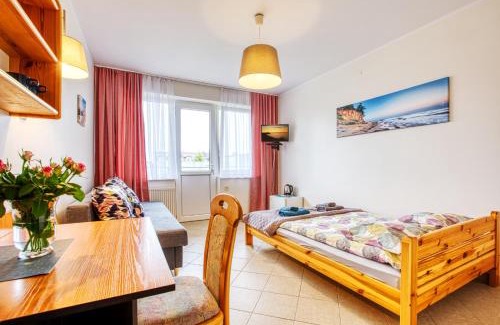 Chlapowo House | Top-Rated Albatros Hotel with Oceanfront Pool & Breakfast