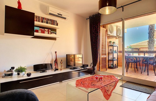 Mar de Cristal Apartment | Oceanfront Bliss at Albatros Playa 3: Pet-Friendly Retreat