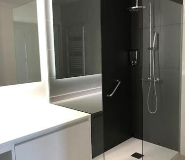 Avila Apartment | Albatros Hotel: Family-Friendly with Free WiFi & Parking