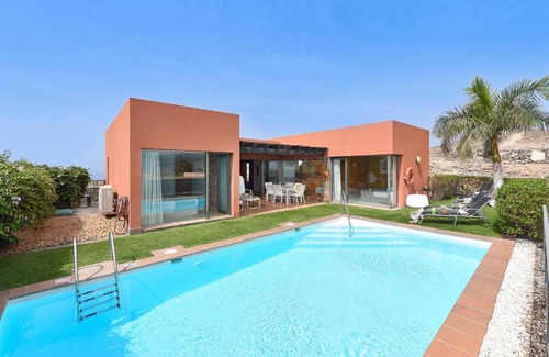 Salobre Villa | Unforgettable Oceanfront Retreat at Albatross by VillaGranCanaria