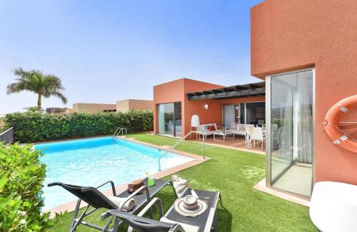 Salobre Villa | Unforgettable Oceanfront Retreat at Albatross by VillaGranCanaria