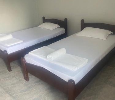 Saphli House | Family-Friendly Albatross Guesthouse at Thungwualaen Beach