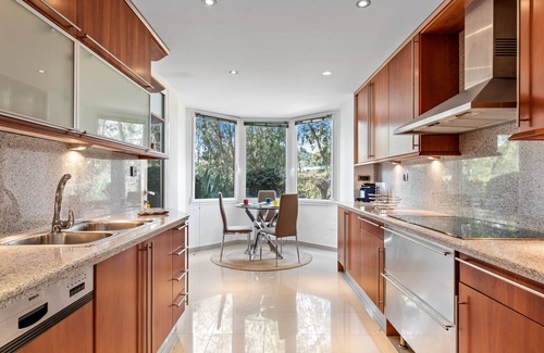 Marbella Apartment | Relaxing Albatross Hills Apartment with Pool in Golf Valley