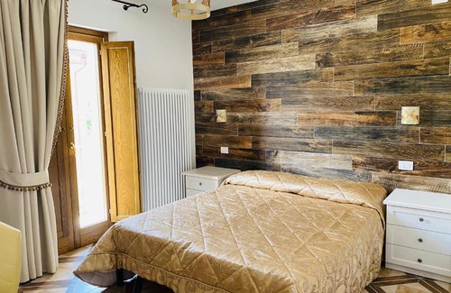 Pescasseroli Bed & Breakfast | Pet-Friendly Retreat at Albergo Ad Astra - Rated 9/10