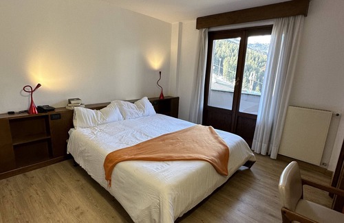 Santa Caterina Valfurva Hotel | Explore Family-Friendly Comfort at Albergo Alle Tre Baite
