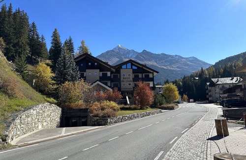 Santa Caterina Valfurva Hotel | Explore Family-Friendly Comfort at Albergo Alle Tre Baite