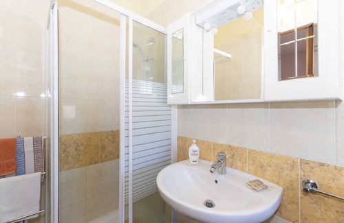 Borgaro Torinese Hotel | Discover Albergo Antico Tre Valli: Family-Friendly Retreat