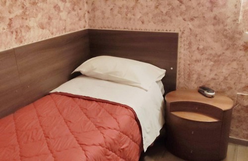 Reggio nell'Emilia Hotel | Pet-Friendly Albergo Ariosto with Family Amenities