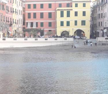 Vernazza Hotel | Oceanfront Retreat at Albergo Barbara - Rated 9/10 by Guests