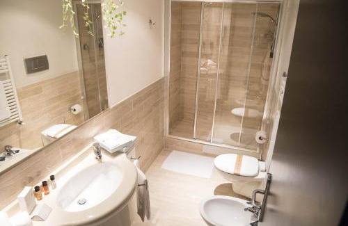 Ancona Hotel | Welcoming Albergo Cantiani: Pet-Friendly & Family-Oriented Stay