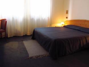 Belluno Hotel | Charming Albergo Cappello e Cadore: Family-Friendly Stay